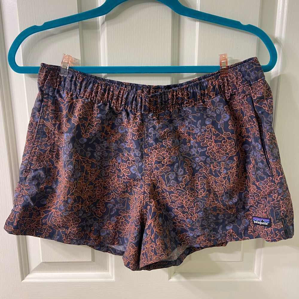 Patagonia Barely Baggie women’s shorts size M. Worn maybe twice